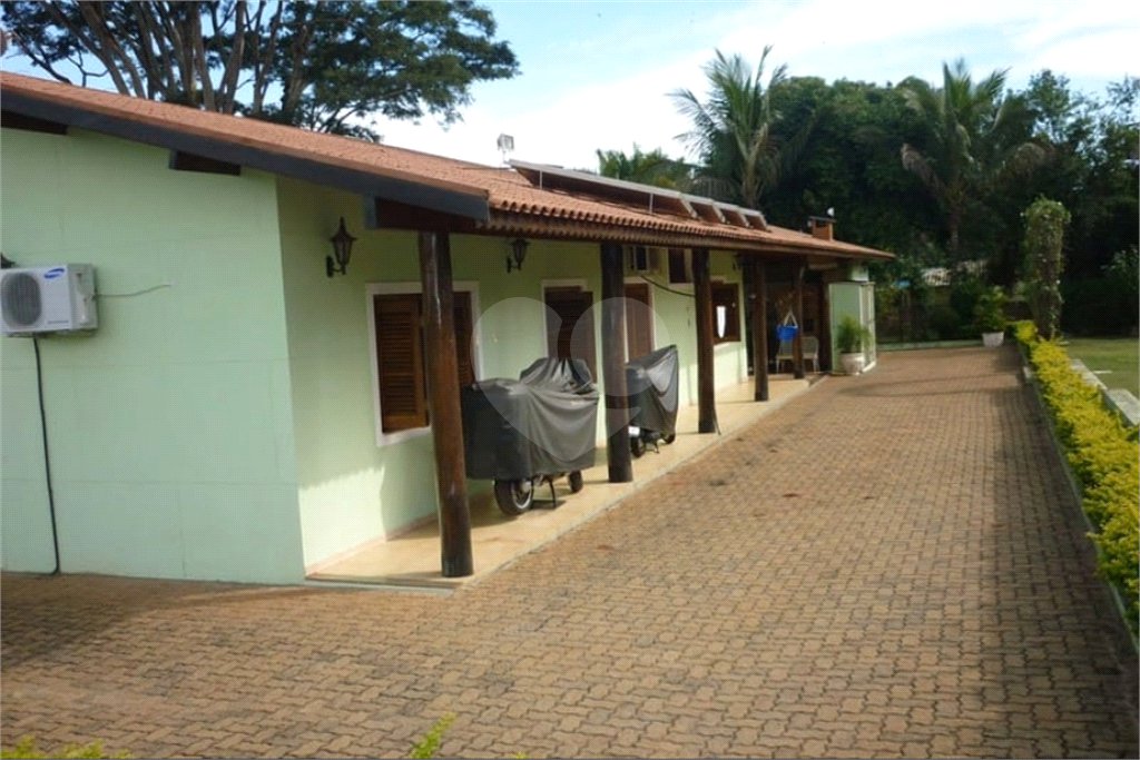 Chácara à venda ou para alugar com 4 quartos, sendo 1 suíte, em Chácara Velosa, Araraquara, SP