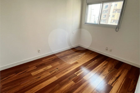 Apartamento à venda com 3 suítes em Vila Andrade, São Paulo, SP