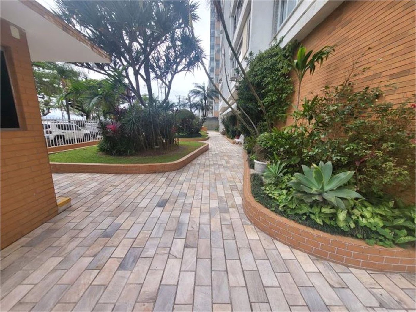 Apartamento Residencial à venda, Boqueirão, Santos - AP0222.