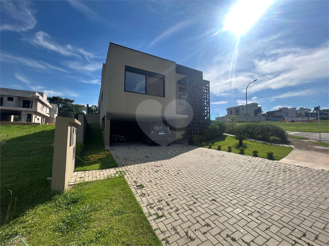 Casa à venda com 3 suítes no condomínio Alphaville Castelo, Itu - SP