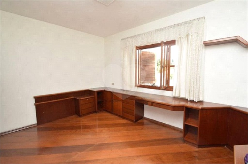 Casa à venda com 5 quartos, sendo 2 suítes, em Vila Galvão, Guarulhos, SP