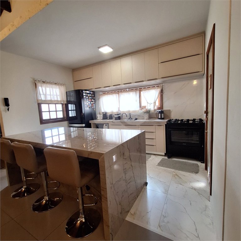 Casa à venda com 3 suítes, em Orla Norte, Porto Seguro, BA