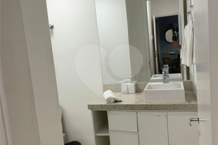 Apartamento para alugar com 2 quartos, sendo 1 suíte,  em Vila Olímpia, São Paulo, SP