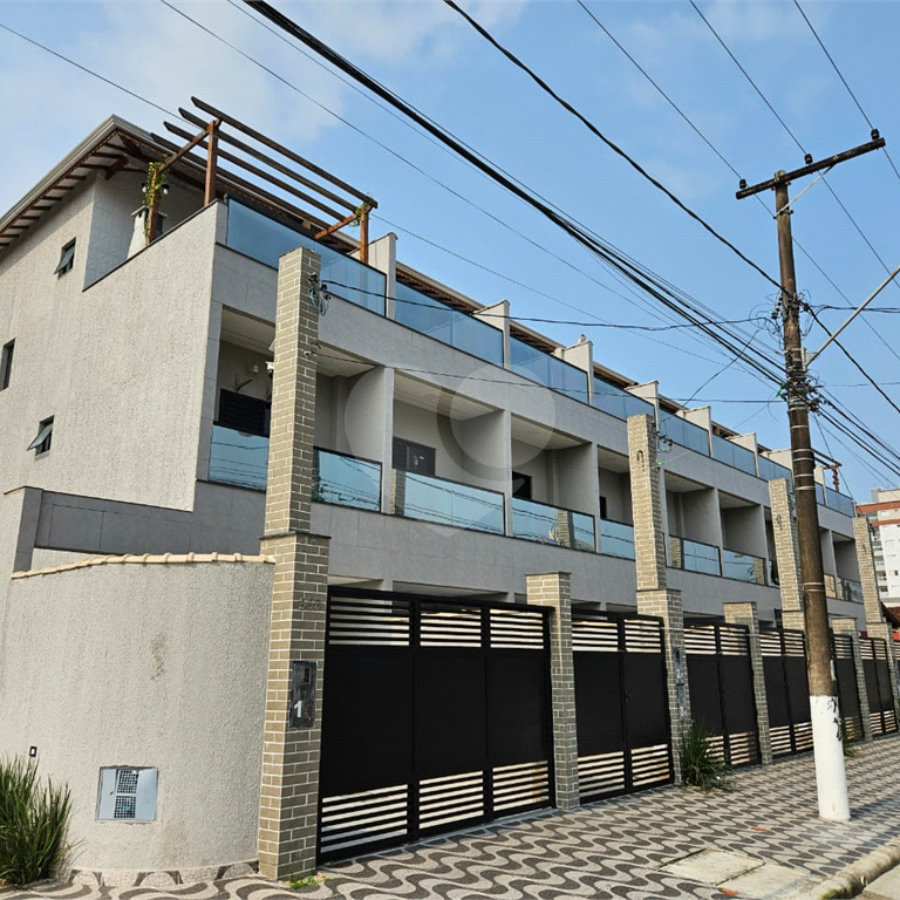 Sobrado à venda com 2 quartos em Maracanã, Praia Grande, SP