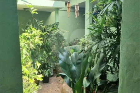 Casa de Vila à venda com 3 quartos em Jardim São Roque, São Paulo, SP