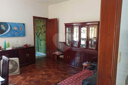 Casa à venda com 4 quartos, sendo 1 suíte, em Perdizes, São Paulo, SP