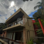 Casa à venda com 4 quartos, sendo 2 suítes, no condomínio Champs Elysees Village, Mairiporã - SP