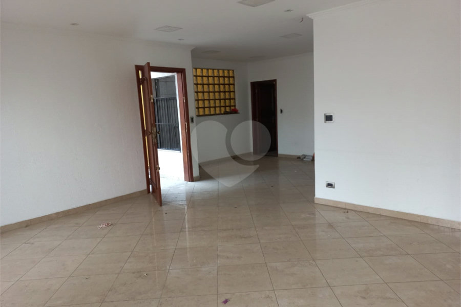 Sobrado à venda com 3 quartos, sendo 2 suítes, em Parada Inglesa, São Paulo, SP