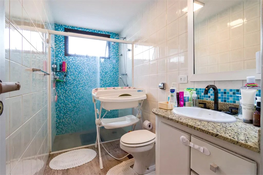 Apartamento à venda com 3 quartos, sendo 1 suíte,  em Vila Andrade, São Paulo, SP
