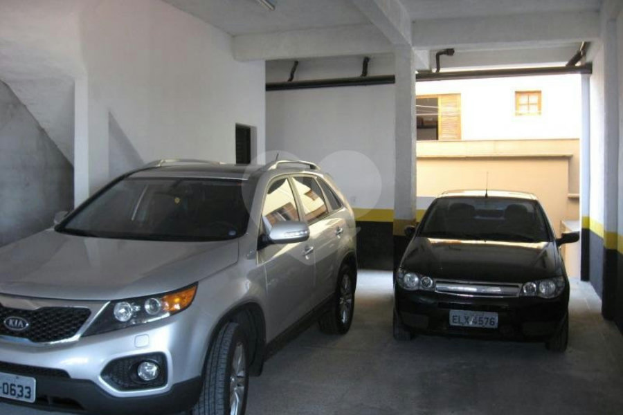 Casa à venda com 3 quartos, sendo 1 suíte, no condomínio Algarve Residencial, São Paulo - SP