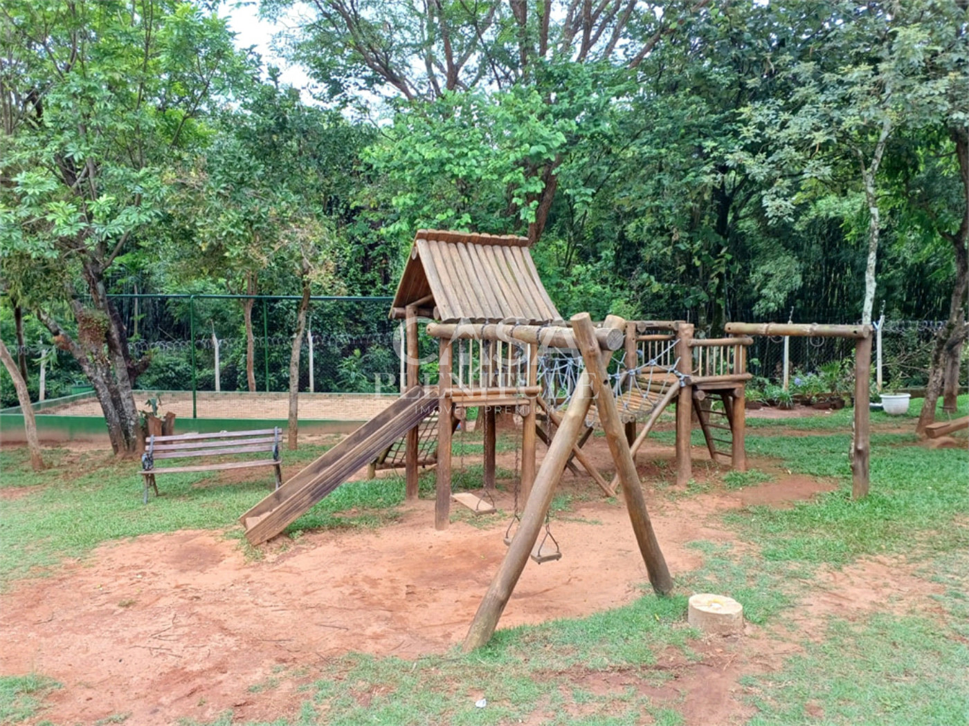 Casa em condomínio à venda com 2 suítes em Boa Vista, Sorocaba, SP