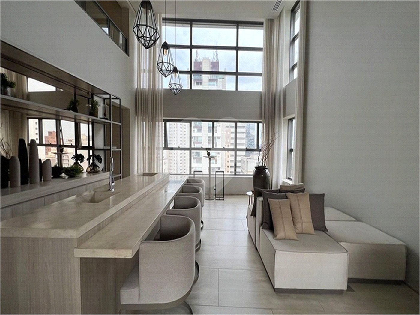 Apartamento à venda ou para alugar com 1 suíte em Paraíso, São Paulo, SP