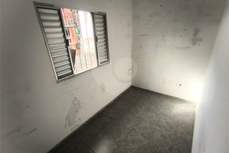Casa à venda ou para alugar com 5 quartos, sendo 1 suíte,  em Parque Independência, São Paulo, SP