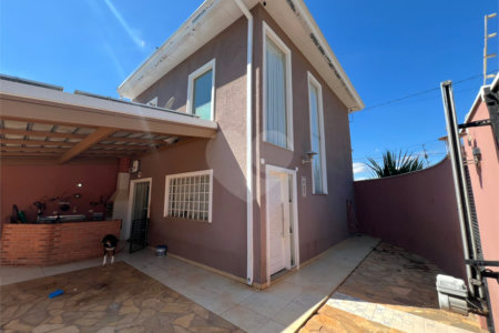 Casa à venda com 2 quartos, sendo 1 suíte,  em Estância Conceição, Itapetininga, SP
