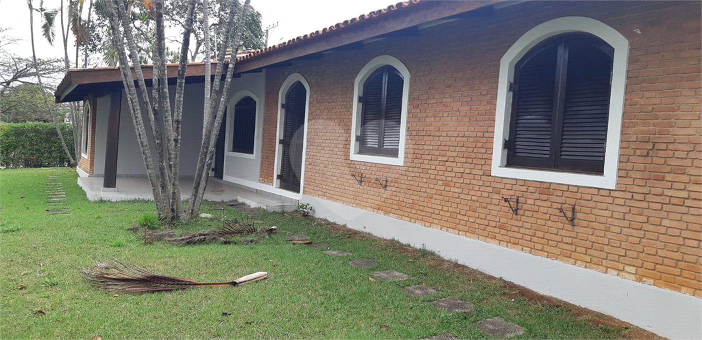 Casa à venda com 3 quartos, sendo 1 suíte, em Vila Santista, Atibaia, SP
