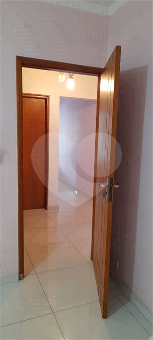 Sobrado à venda com 6 quartos, sendo 3 suítes, em Vila Divina Pastora, São Paulo, SP
