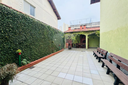 Casa à venda com 4 quartos, sendo 1 suíte,  em Vila Galvão, Guarulhos, SP