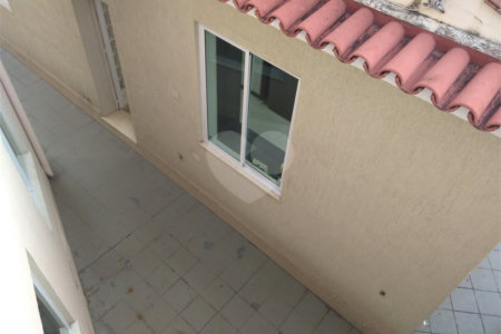 Casa à venda com 3 quartos, sendo 1 suíte,  no condomínio Conselheiro Ferraz, Rio de Janeiro - RJ