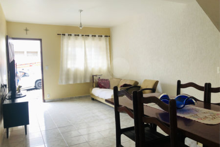 Sobrado à venda com 2 quartos em Vila Paulicéia, São Paulo, SP