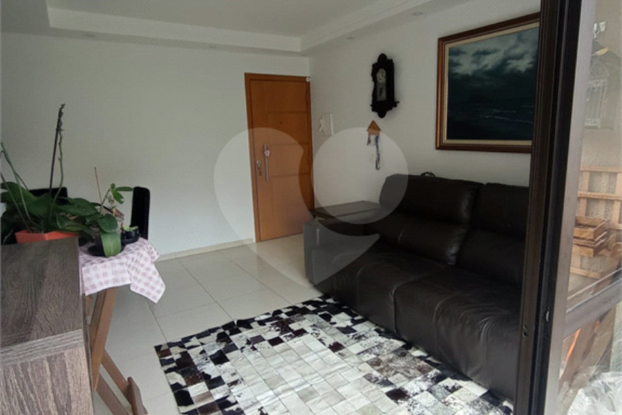 Apartamento à venda com 3 quartos, sendo 1 suíte,  em Horto Florestal, São Paulo, SP