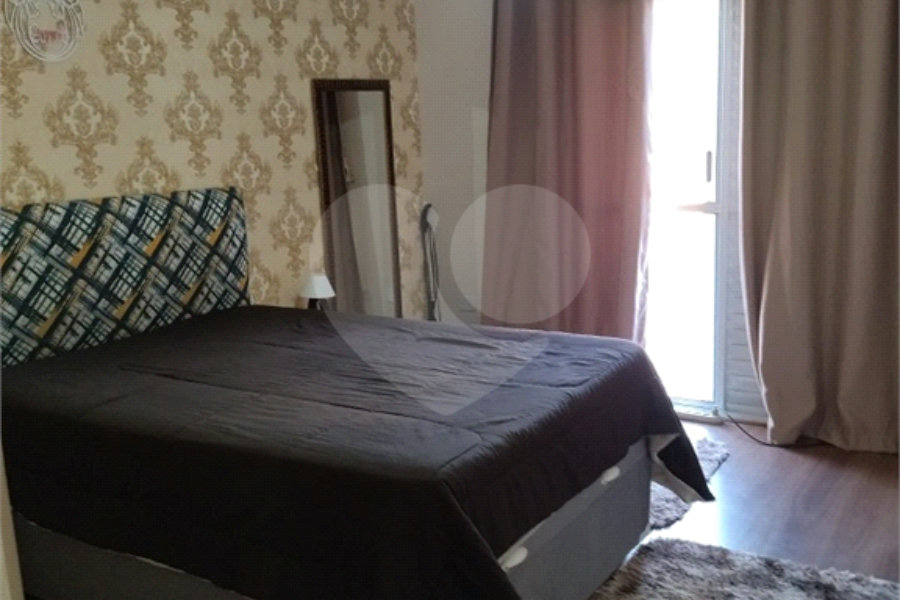 Sobrado à venda com 3 quartos em Artur Alvim, São Paulo, SP