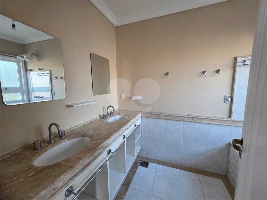 Casa à venda ou para alugar com 3 suítes no condomínio Villagio Capriccio, Louveira - SP