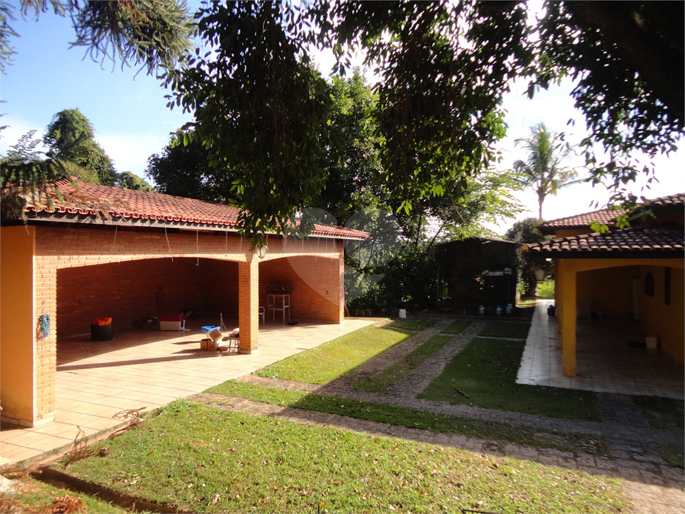 Chácara à venda com 4 suítes em Monte Alegre, Vinhedo, SP