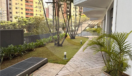 Apartamento à venda com 3 quartos, sendo 1 suíte, em Vila Andrade, São Paulo, SP