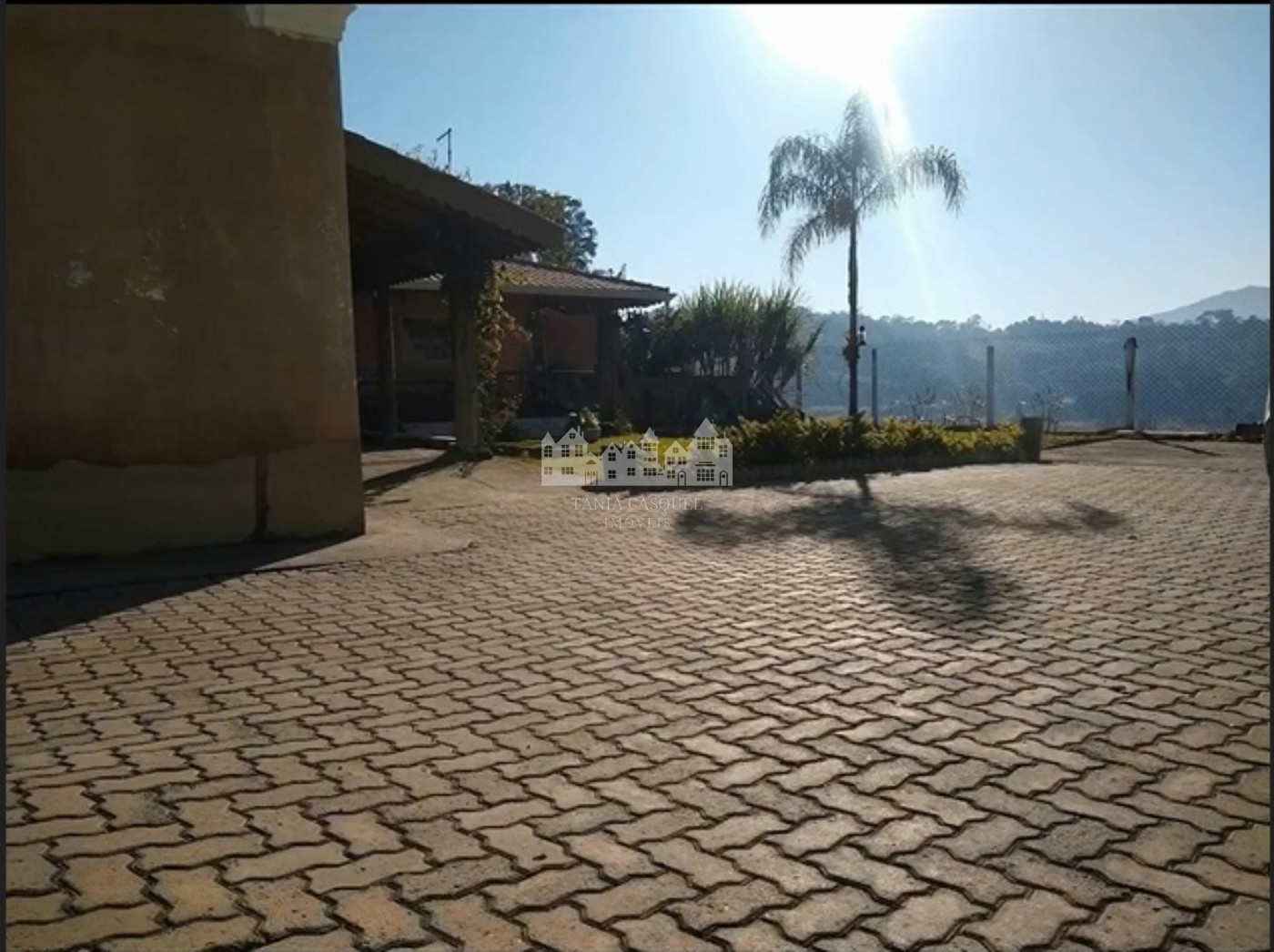 Chácara à venda ou locação no Jardim Estância Brasil – Atibaia/SP, com vista para a Pedra Grande