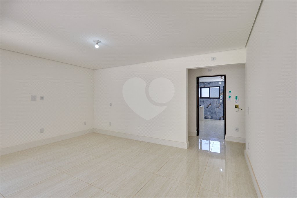 Casa Térrea à venda com 4 quartos, sendo 3 suítes, em Jardim Prudência, São Paulo, SP