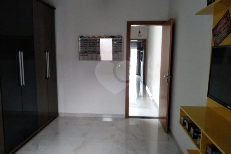 Sobrado à venda com 3 quartos, sendo 2 suítes,  em Sapopemba, São Paulo, SP