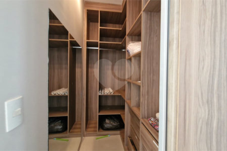 Casa à venda ou para alugar com 5 quartos, sendo 4 suítes, no condomínio Shamballa II, Atibaia - SP