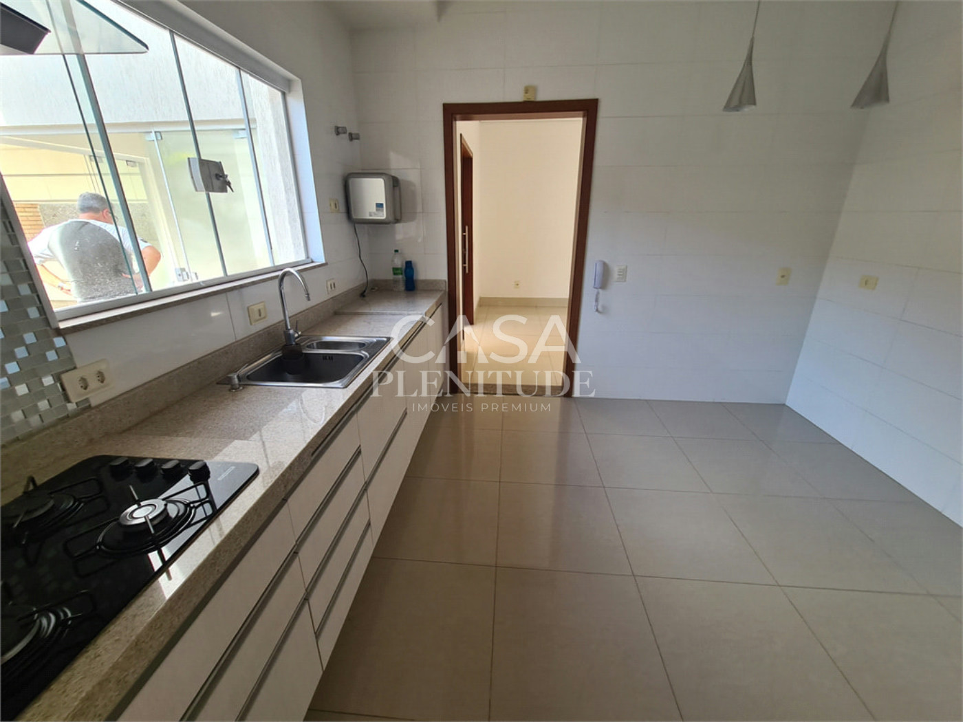Casa em condomínio à venda com 3 suítes, em Iporanga, Sorocaba, SP