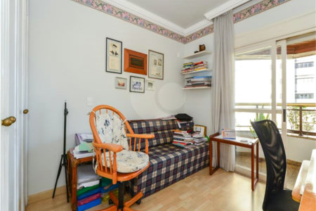 Apartamento à venda com 3 suítes em Vila Suzana, São Paulo, SP
