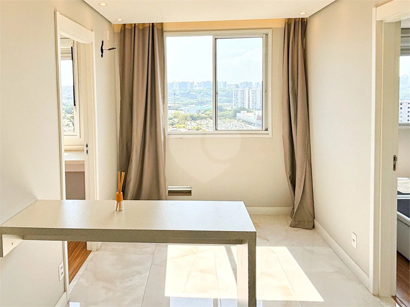 Apartamento à venda com 2 quartos em Santo Amaro, São Paulo, SP