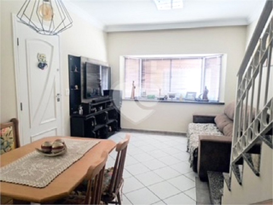 Casa à venda com 3 quartos, sendo 1 suíte, no condomínio Mariana, São Paulo - SP