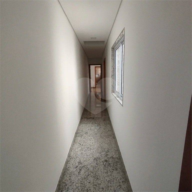 Sobrado à venda, 3 suítes, garagem, a 300 m do metrô Vila Matilde