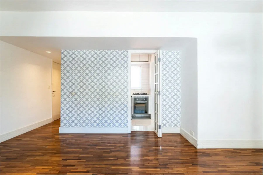 Apartamento para venda em Moema com 2 quartos, sendo 2 suítes, 70m²