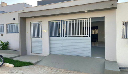 Casa à venda com 3 quartos, sendo 1 suíte,  em Catumbi, Balsas, MA