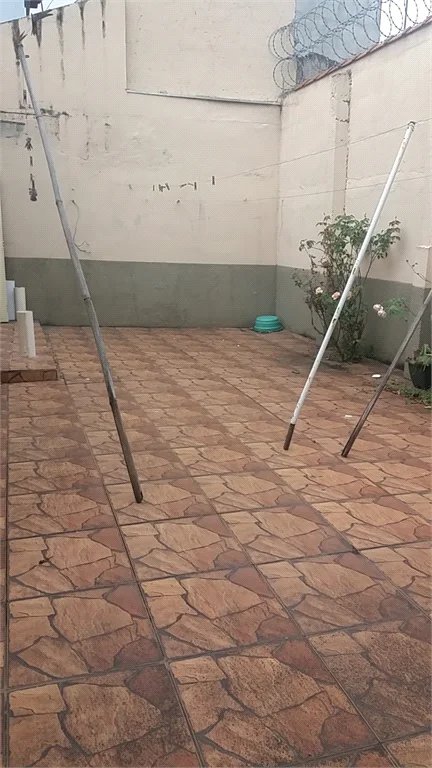 Casa Térrea à venda com 3 quartos em Jardim Nadir, São Paulo, SP
