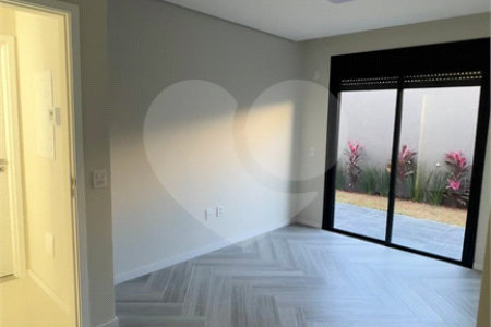 Casa à venda com 3 suítes no condomínio Vale das Águas, Bragança Paulista - SP