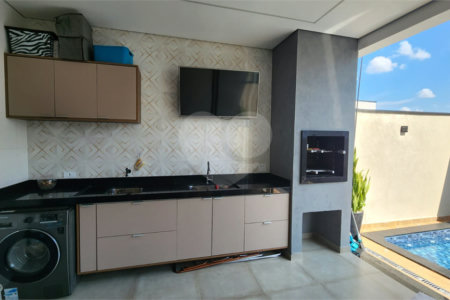 Casa à venda com 3 quartos, sendo 1 suíte, no condomínio Horto Florestal Villagio, Sorocaba - SP