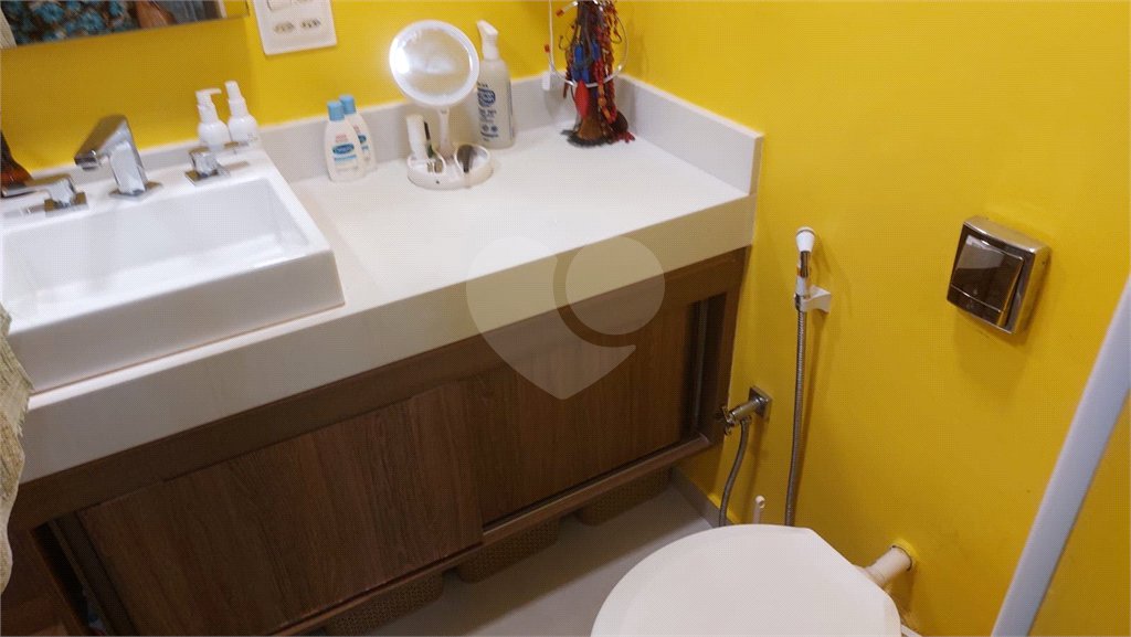 Apartamento à venda com 2 quartos, sendo 1 suíte,  em Maracanã, Rio de Janeiro, RJ