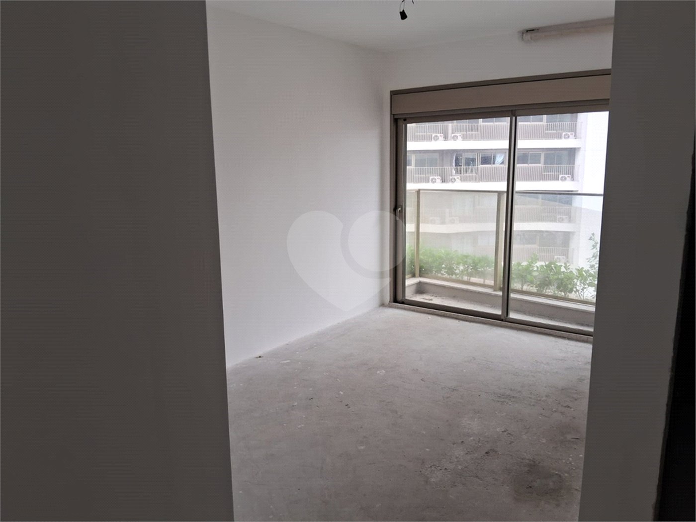 Apartamento à venda com 3 suítes em Moema, São Paulo, SP