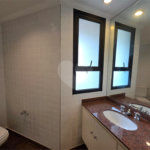 Apartamento à venda com 3 suítes em Vila Uberabinha, São Paulo, SP