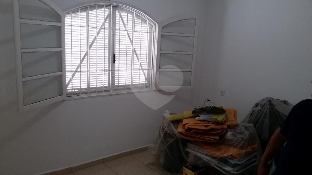 Sobrado à venda com 4 quartos em Vila Guilherme, São Paulo, SP