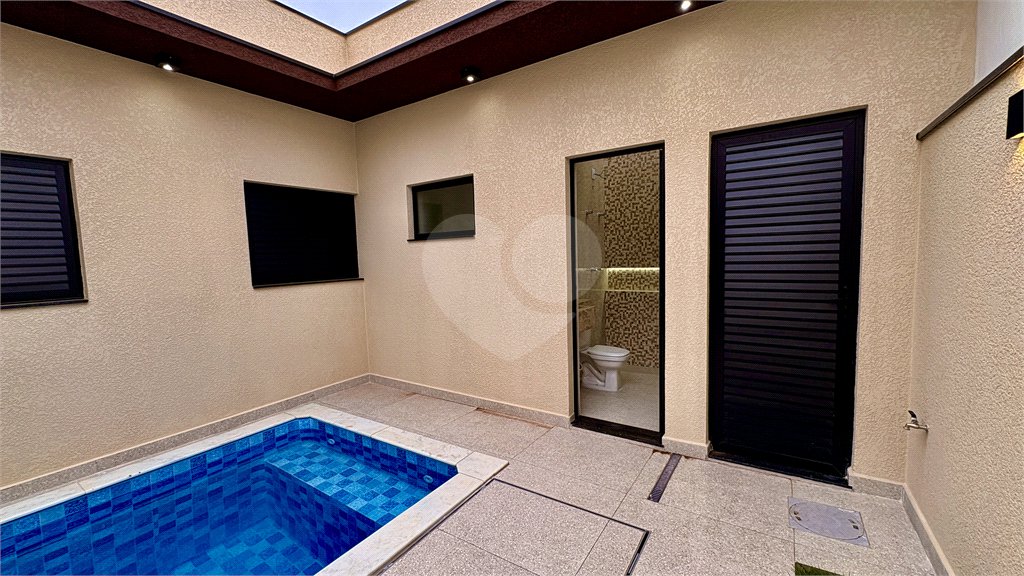 Casa à venda com 3 quartos, sendo 1 suíte, no condomínio Residencial Villagio Wanel, Sorocaba - SP