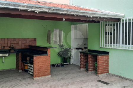 Casa à venda com 3 quartos, sendo 1 suíte,  em Vila Brasileira, Mogi das Cruzes, SP