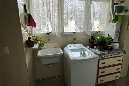 Apartamento à venda com 3 quartos, sendo 1 suíte,  em Jardim Londrina, São Paulo, SP