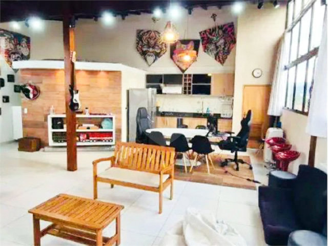 Apartamento à venda com 3 quartos, sendo 1 suíte,  em Jardim Leonor Mendes de Barros, São Paulo, SP